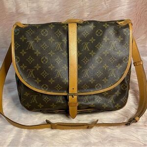 Louis Vuitton Saumur 35